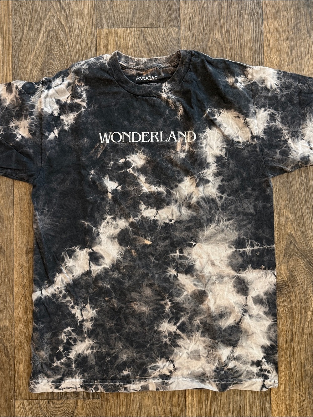 Alison Wonderland Bleach Tie Dye Chains T-Shirt